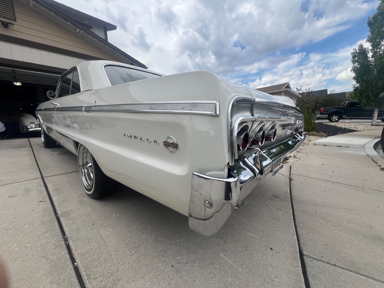 Chevrolet-Impala-1964-Sedan-31