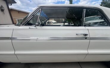 Chevrolet-Impala-1964-Sedan-33