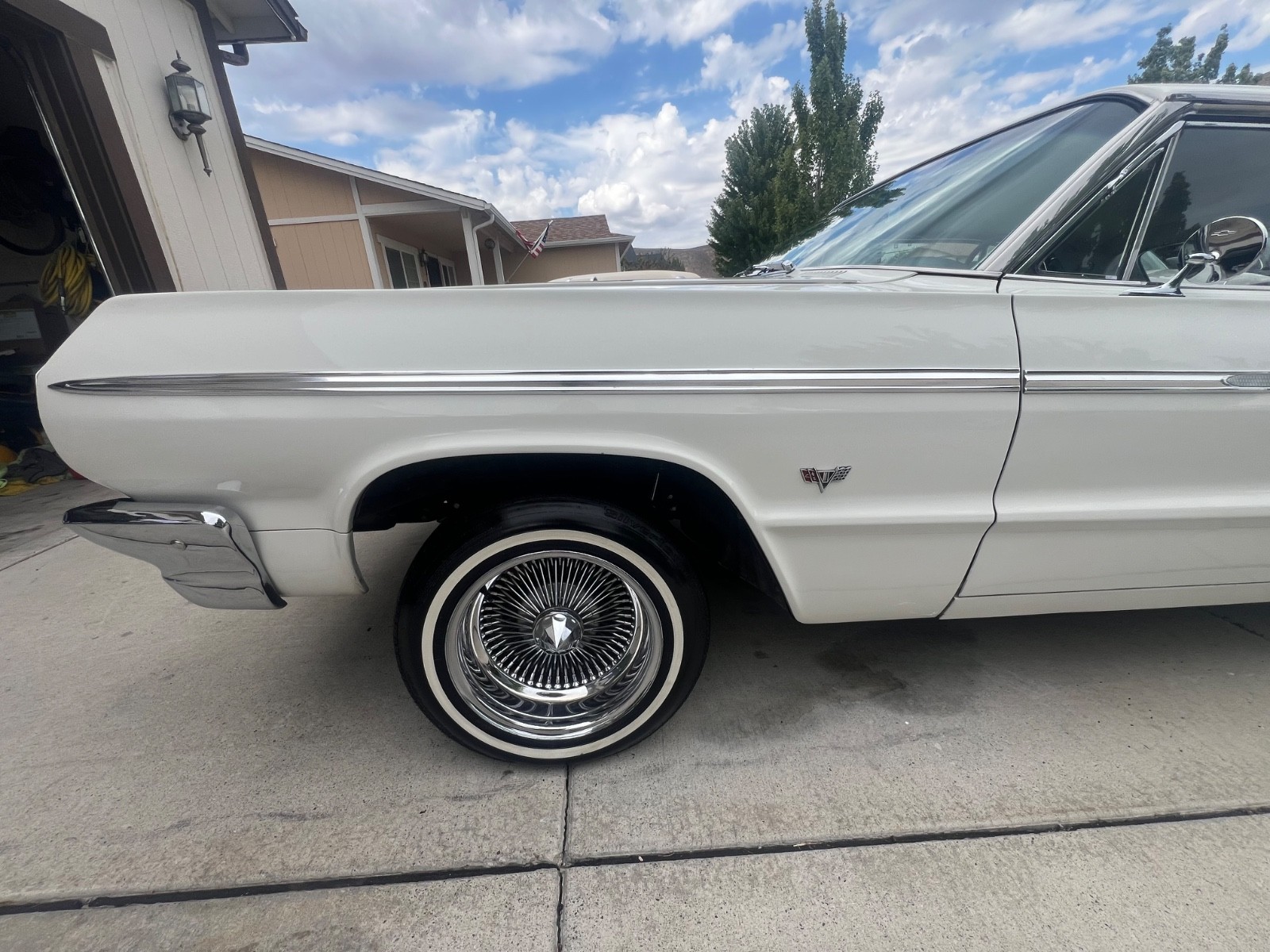 Chevrolet-Impala-1964-Sedan-34