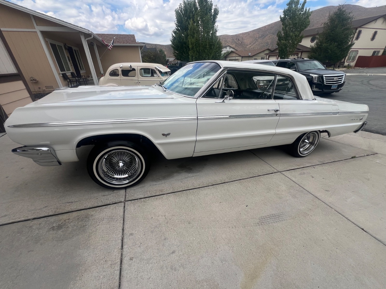 Chevrolet-Impala-1964-Sedan-35
