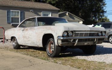 Chevrolet-Impala-1965-1