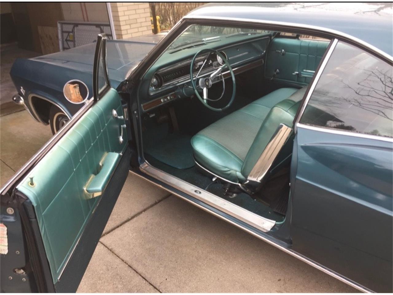 Chevrolet-Impala-1965-Tahitian-Turquoise-Aqua-14