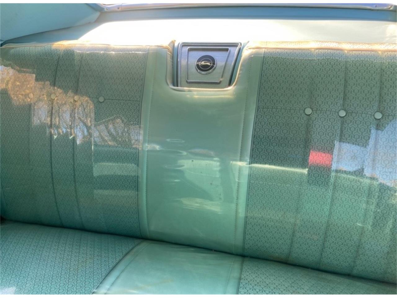 Chevrolet-Impala-1965-Tahitian-Turquoise-Aqua-16