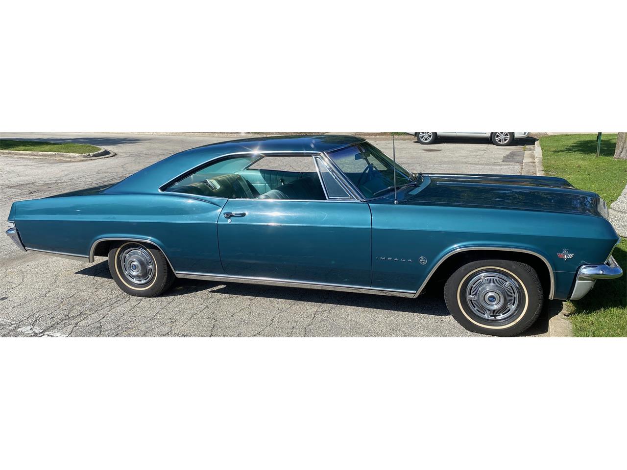 Chevrolet-Impala-1965-Tahitian-Turquoise-Aqua-2