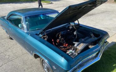 Chevrolet-Impala-1965-Tahitian-Turquoise-Aqua-21