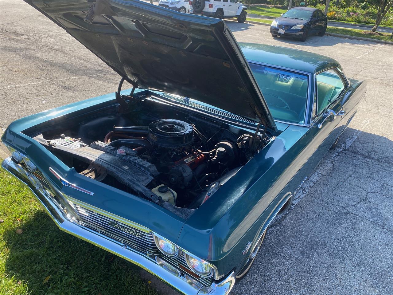 Chevrolet-Impala-1965-Tahitian-Turquoise-Aqua-22