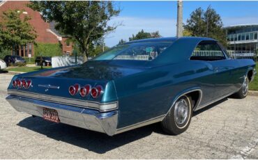 Chevrolet-Impala-1965-Tahitian-Turquoise-Aqua-4