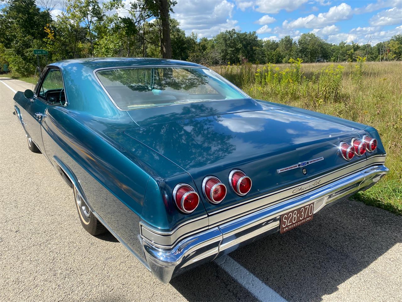 Chevrolet-Impala-1965-Tahitian-Turquoise-Aqua-6