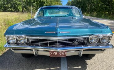 Chevrolet-Impala-1965-Tahitian-Turquoise-Aqua-8