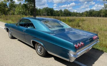 Chevrolet-Impala-1965-Tahitian-Turquoise-Aqua-9