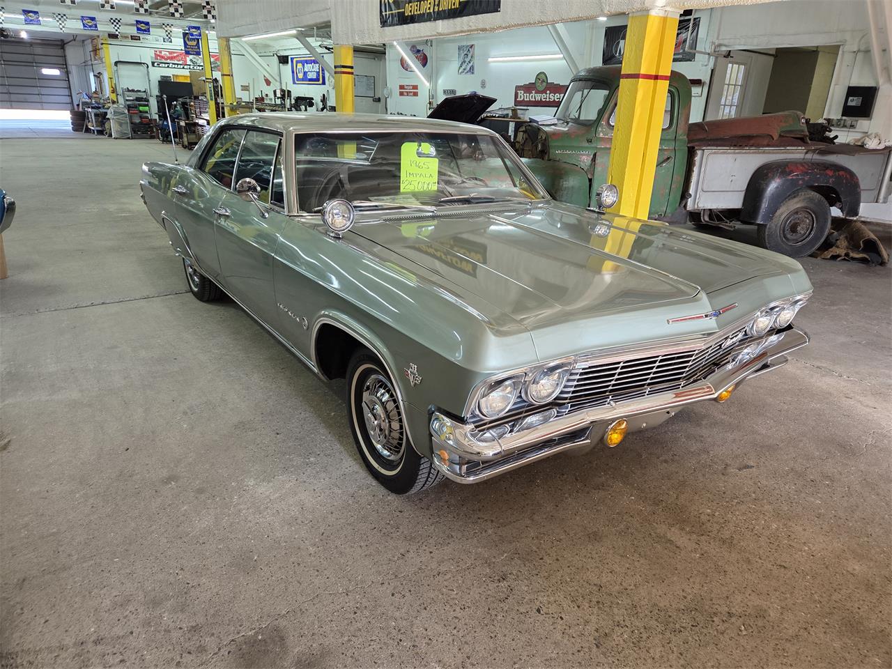 Chevrolet-Impala-1965-green-black-1