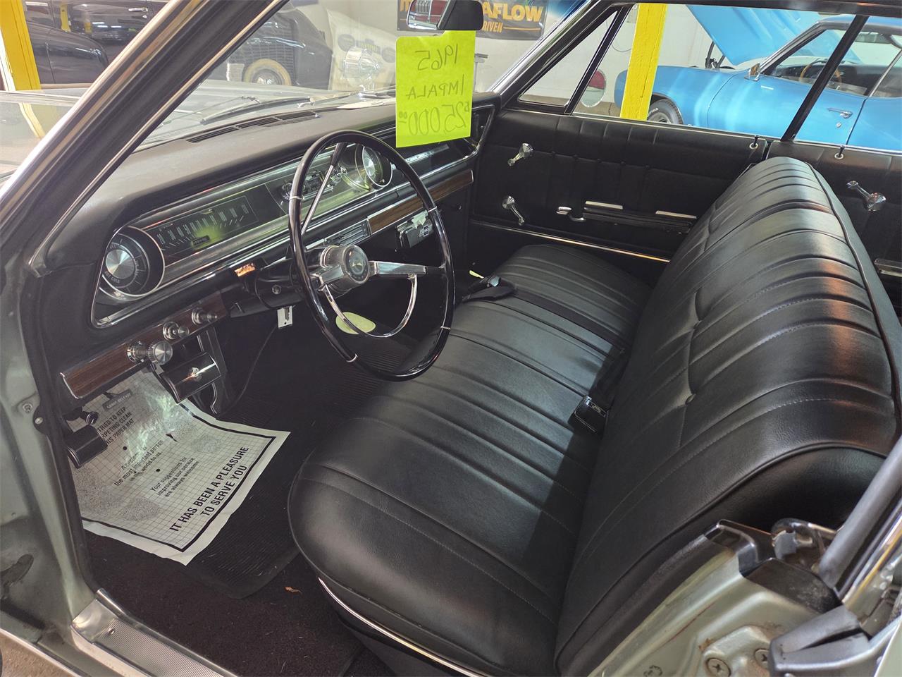 Chevrolet-Impala-1965-green-black-8