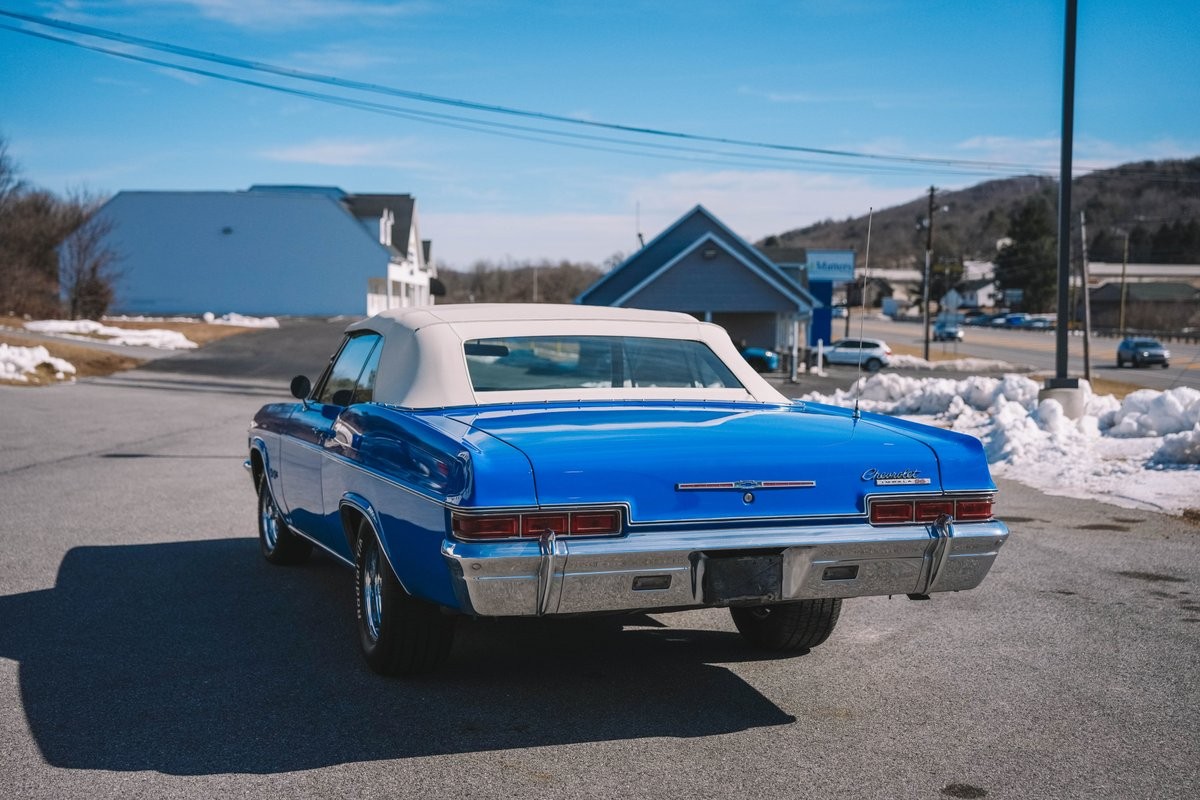 Chevrolet-Impala-1966-Convertible-10