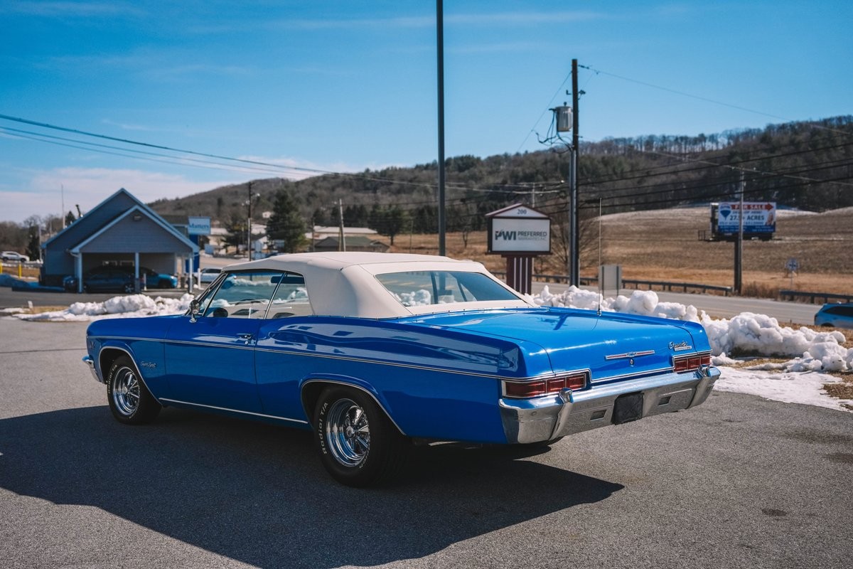 Chevrolet-Impala-1966-Convertible-11