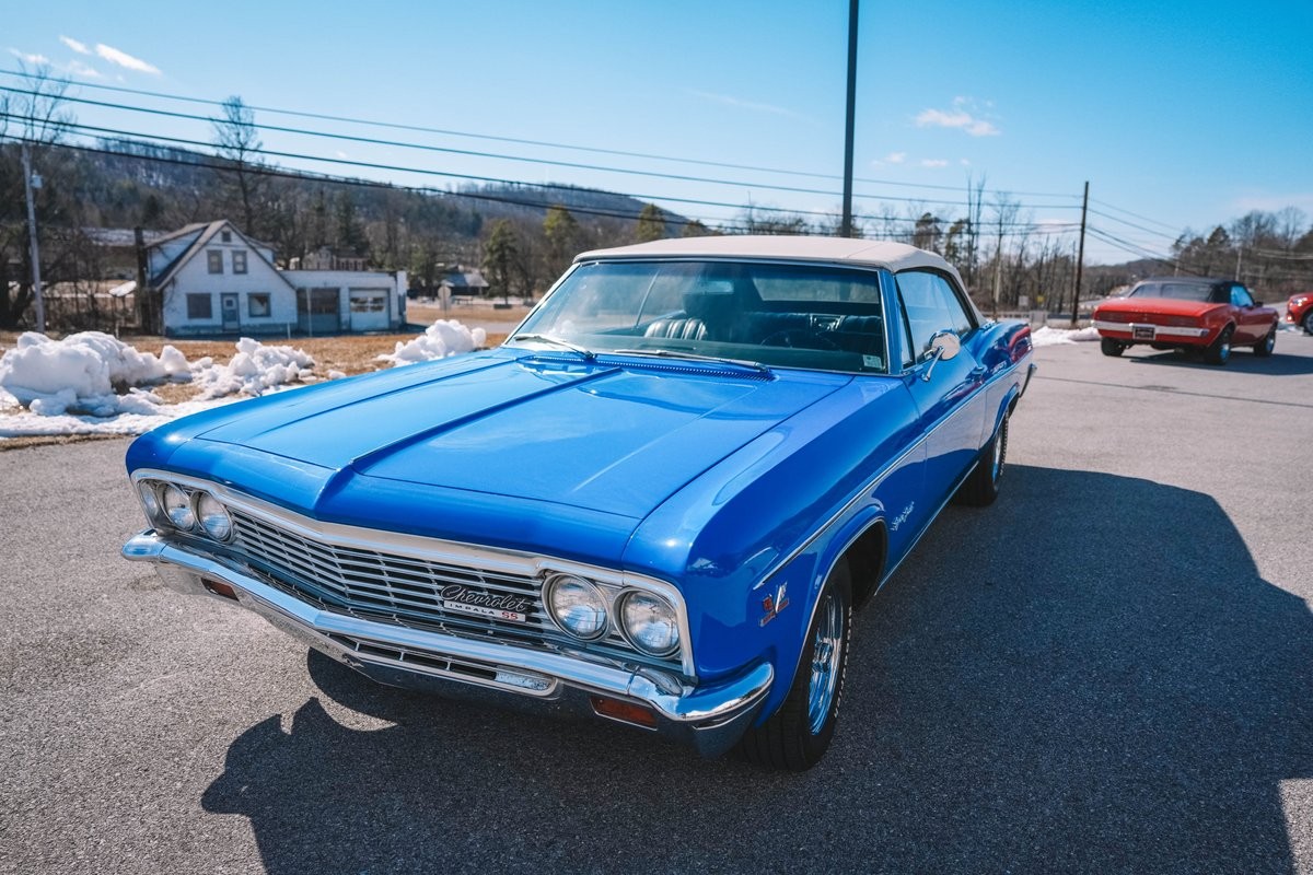 Chevrolet-Impala-1966-Convertible-14