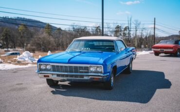 Chevrolet-Impala-1966-Convertible-2