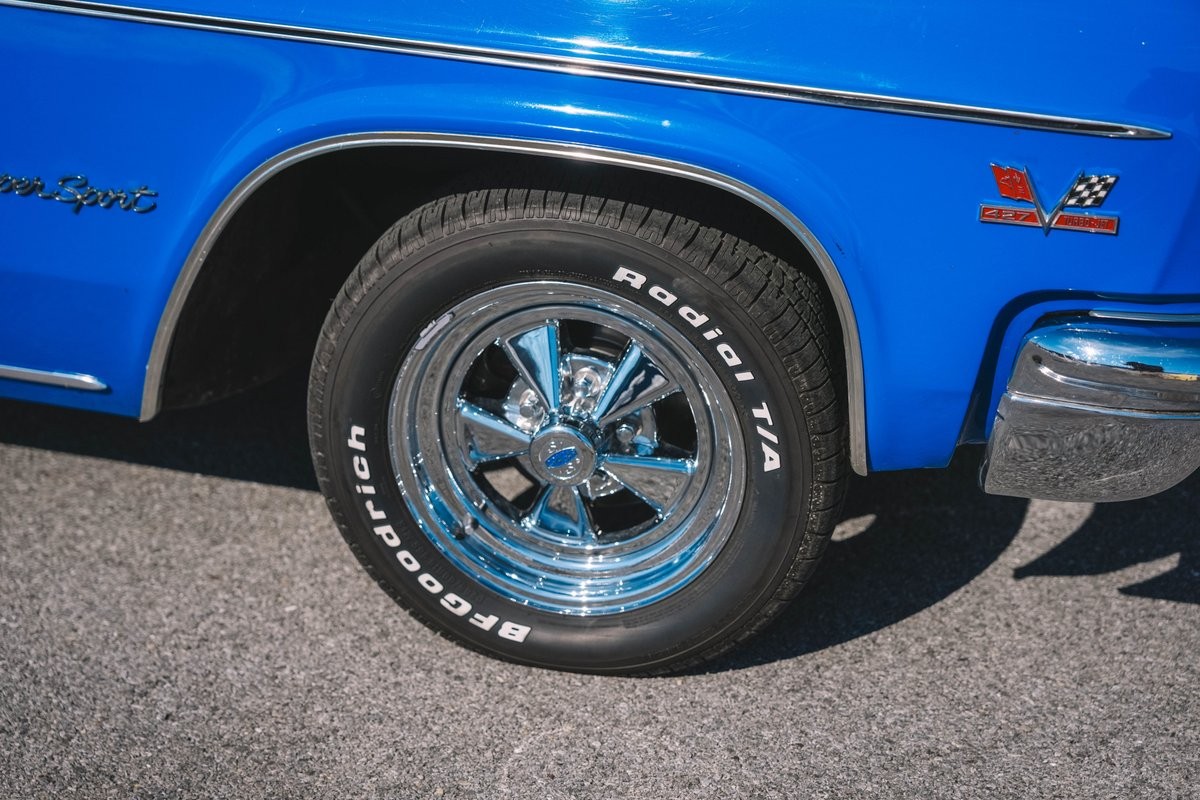 Chevrolet-Impala-1966-Convertible-23