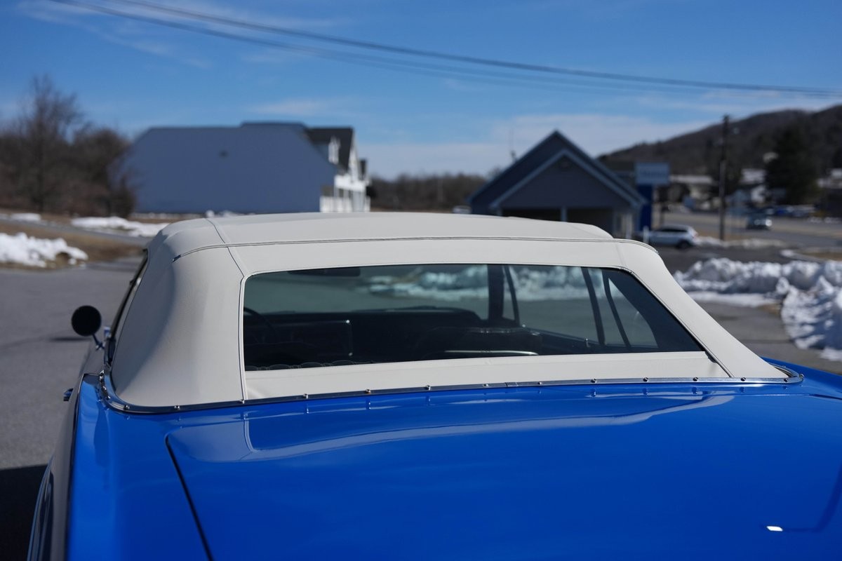 Chevrolet-Impala-1966-Convertible-31
