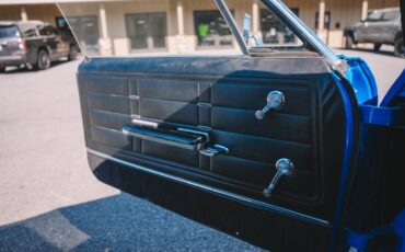 Chevrolet-Impala-1966-Convertible-37