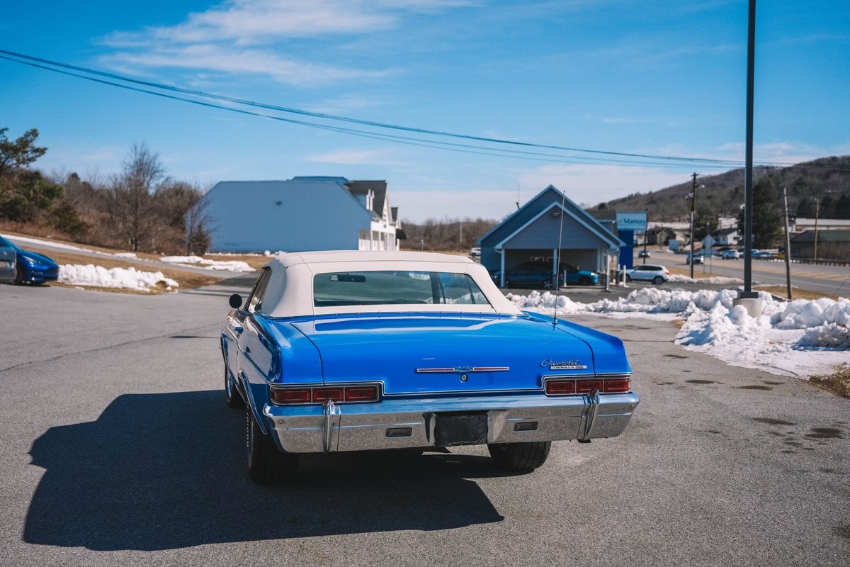 Chevrolet-Impala-1966-Convertible-9