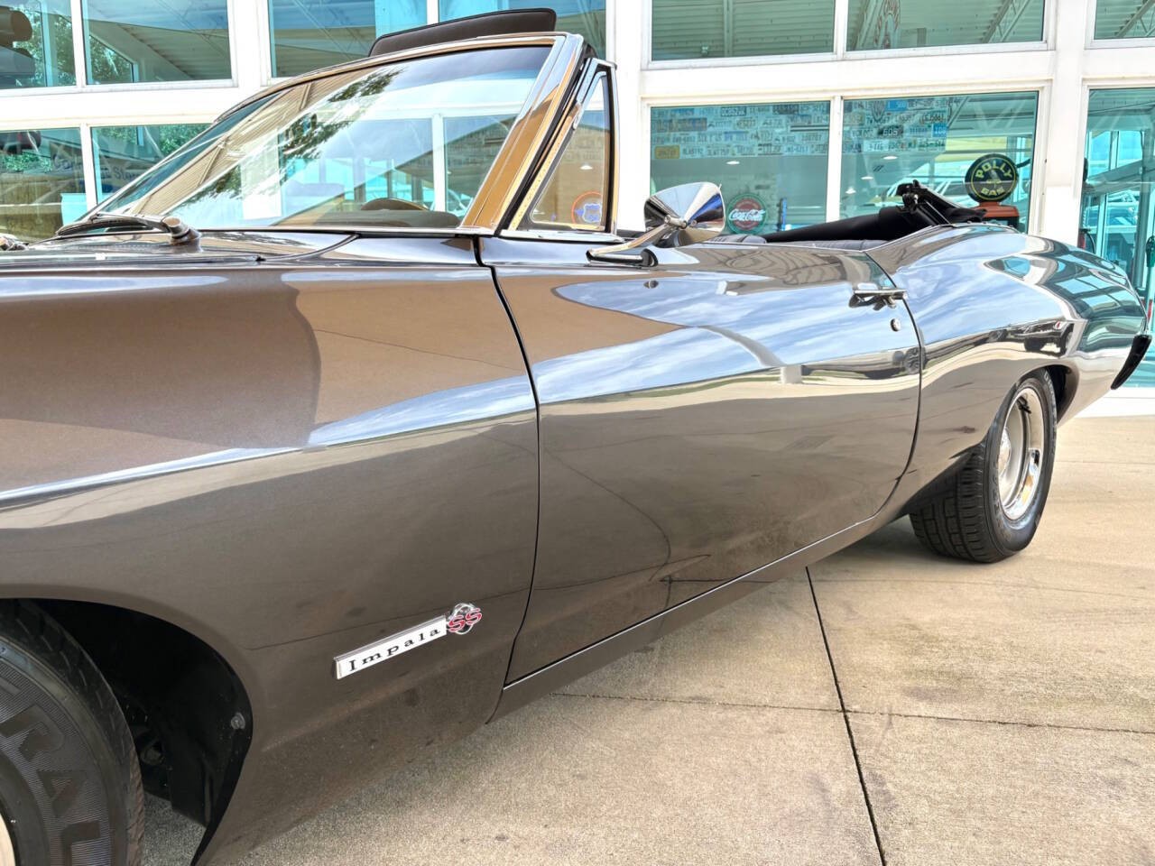 Chevrolet-Impala-1967-Convertible-10