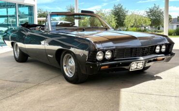Chevrolet-Impala-1967-Convertible-2