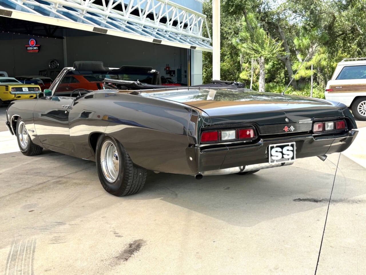 Chevrolet-Impala-1967-Convertible-7