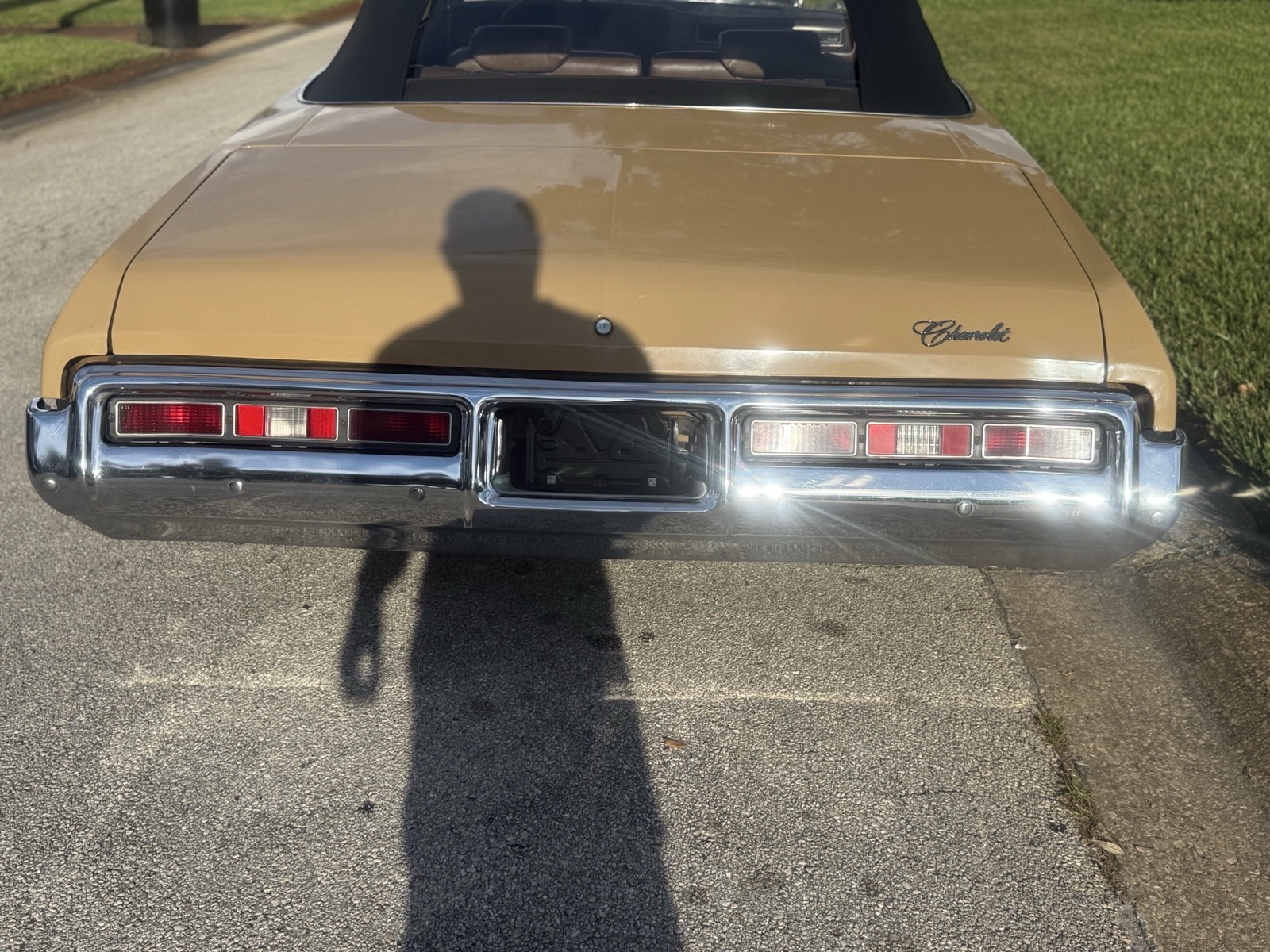 Chevrolet-Impala-1972-12