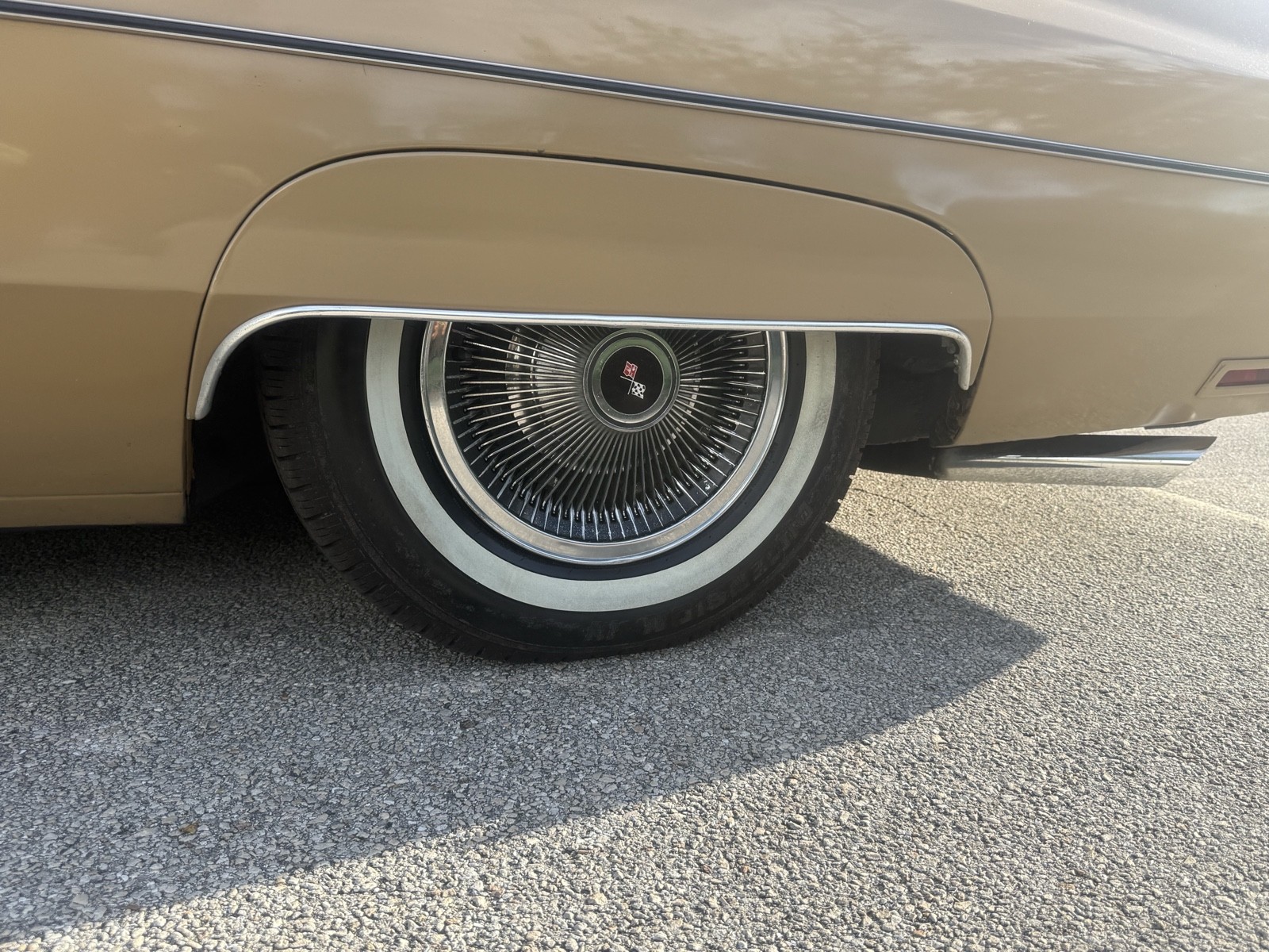 Chevrolet-Impala-1972-3