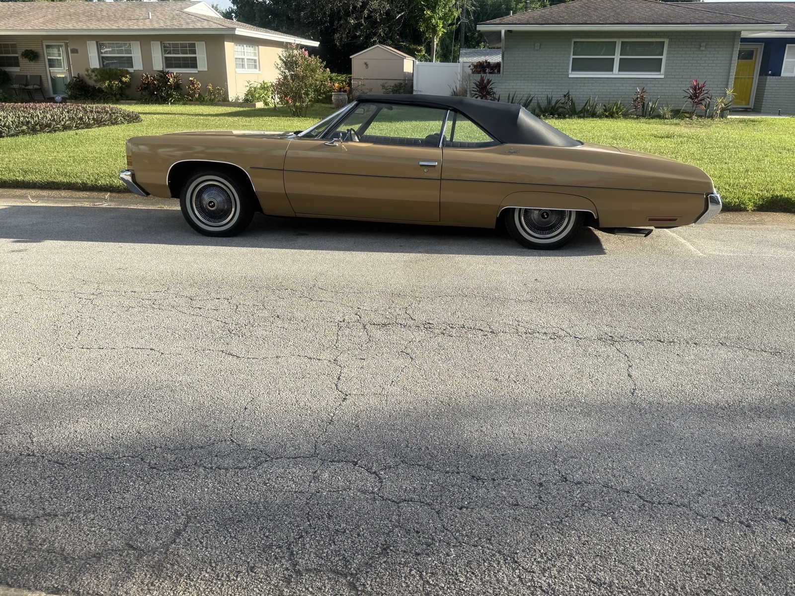 Chevrolet-Impala-1972