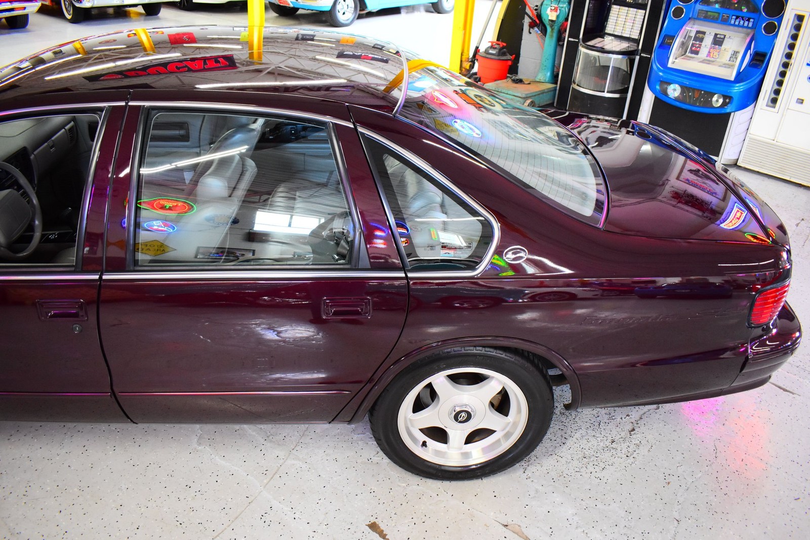 Chevrolet-Impala-1996-17