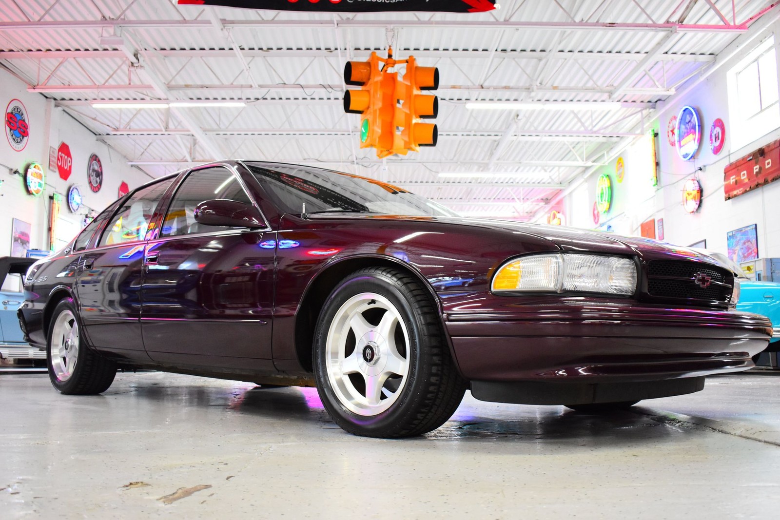 Chevrolet-Impala-1996-2