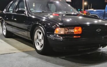 Chevrolet-Impala-1996-Sedan-1