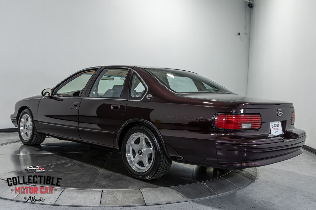 Chevrolet-Impala-1996-Sedan-12