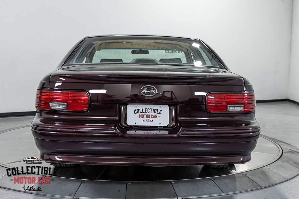 Chevrolet-Impala-1996-Sedan-14