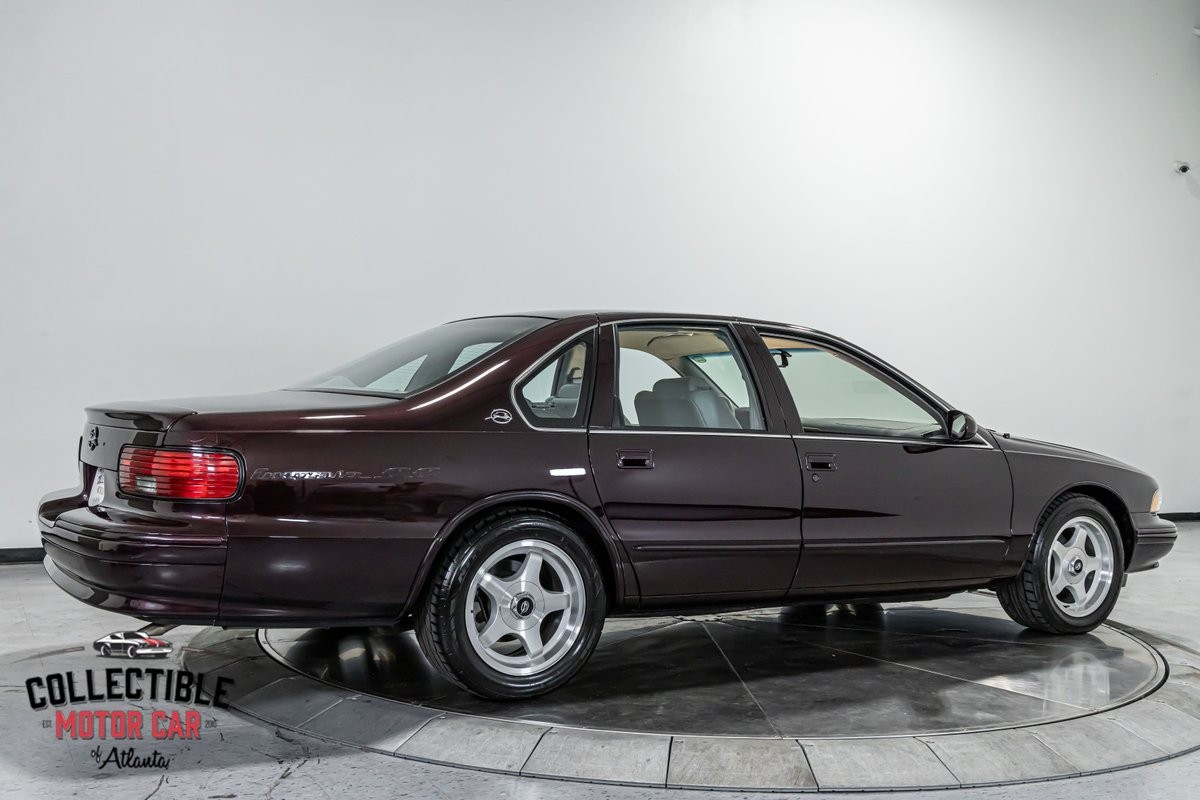 Chevrolet-Impala-1996-Sedan-17