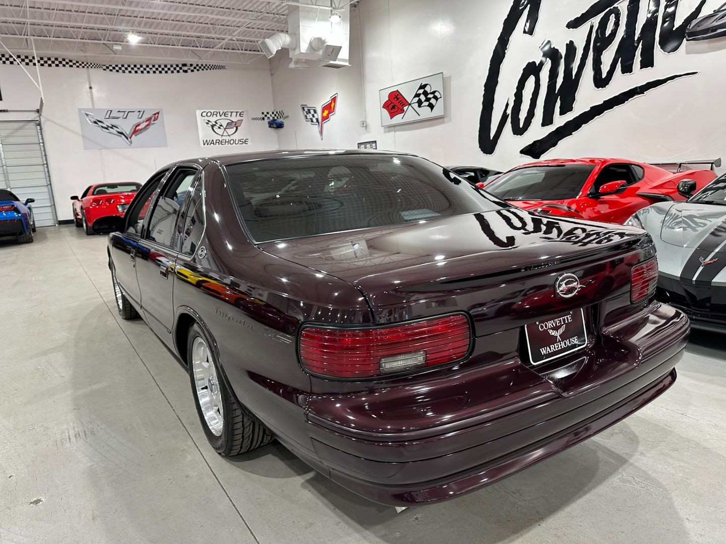Chevrolet-Impala-1996-Sedan-2