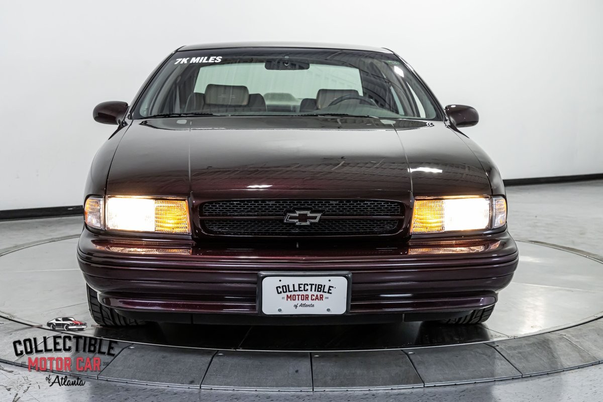 Chevrolet-Impala-1996-Sedan-24