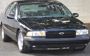 Chevrolet-Impala-1996-Sedan