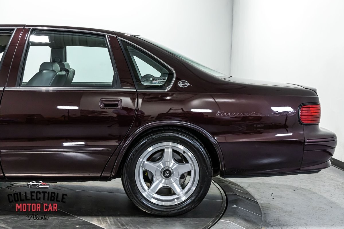 Chevrolet-Impala-1996-Sedan-32
