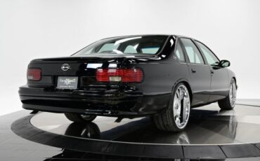 Chevrolet-Impala-1996-Sedan-6