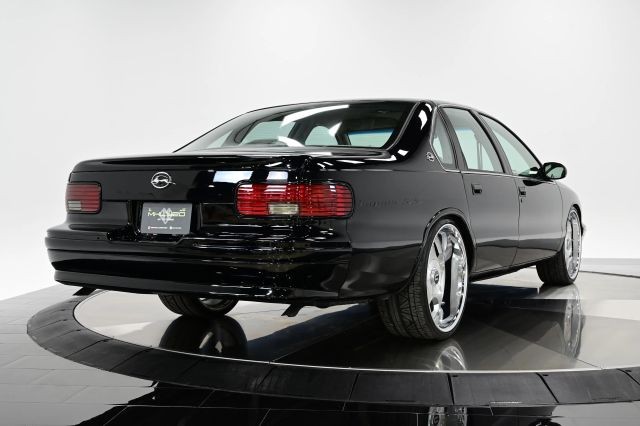 Chevrolet-Impala-1996-Sedan-6