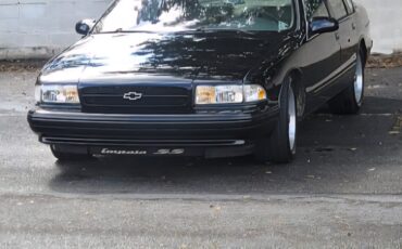 Chevrolet-Impala-1996-Sedan-6
