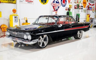 Chevrolet-Impala-Bubble-Top-1961-Coupe-1