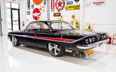 Chevrolet-Impala-Bubble-Top-1961-Coupe-8