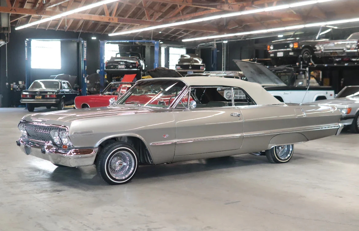 Chevrolet-Impala-convertible-1963-13