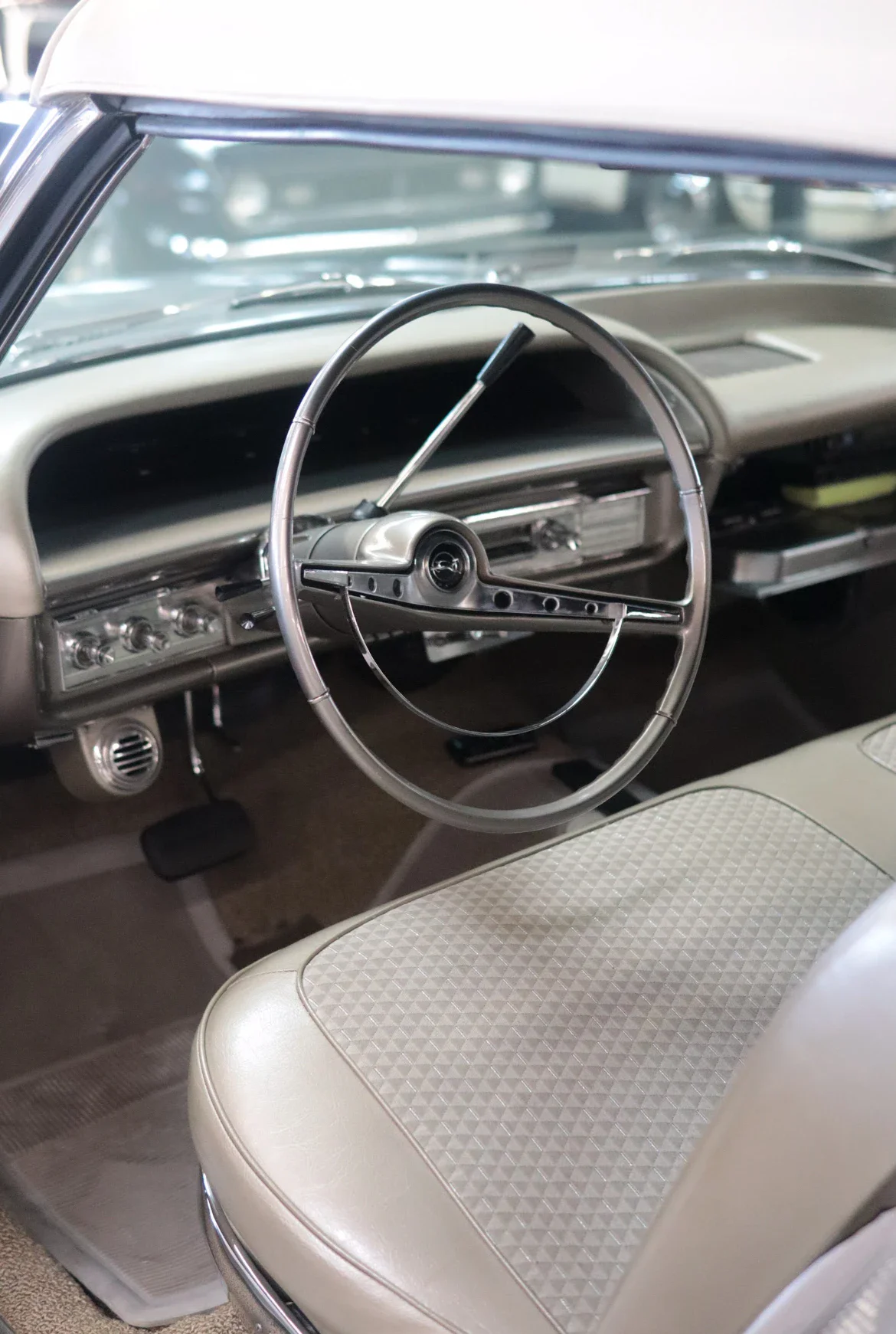 Chevrolet-Impala-convertible-1963-16