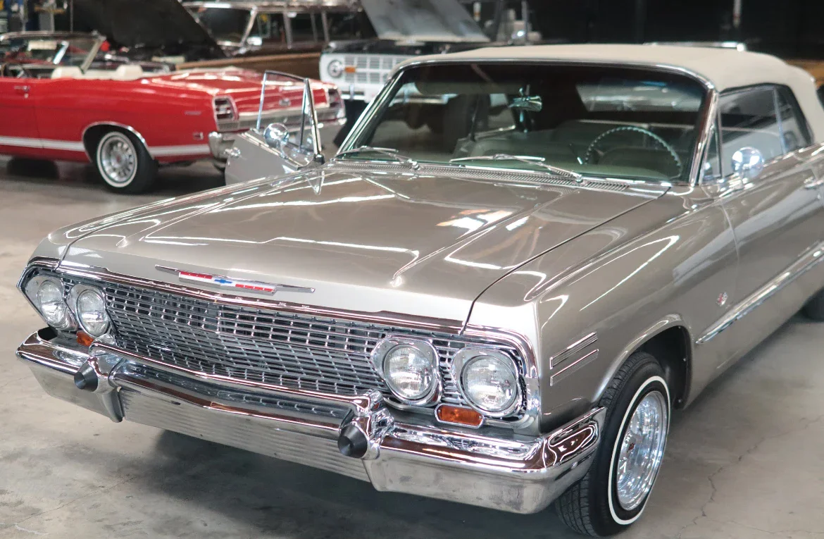 Chevrolet-Impala-convertible-1963