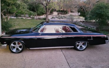 Chevrolet-Impala-coupe-1962-Black-Red-1