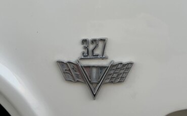 Chevrolet-Impala-sedan-1965-White-Black-14